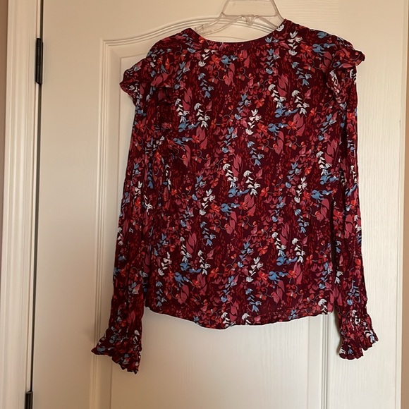 Women’s Blouse - Picture 2 of 6
